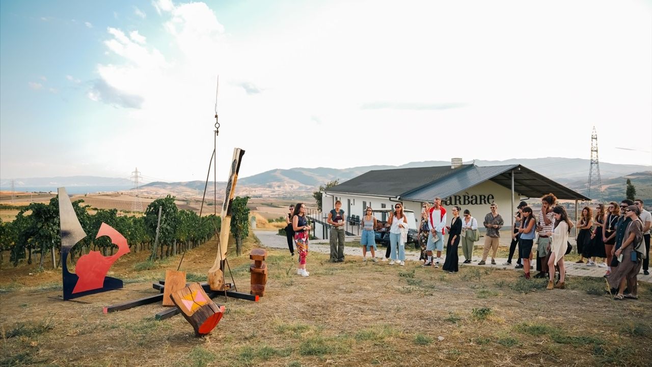 Barbare Studio'dan 'Kayda Değer' Programı Barın Han'da Sanatseverlerle Buluşuyor