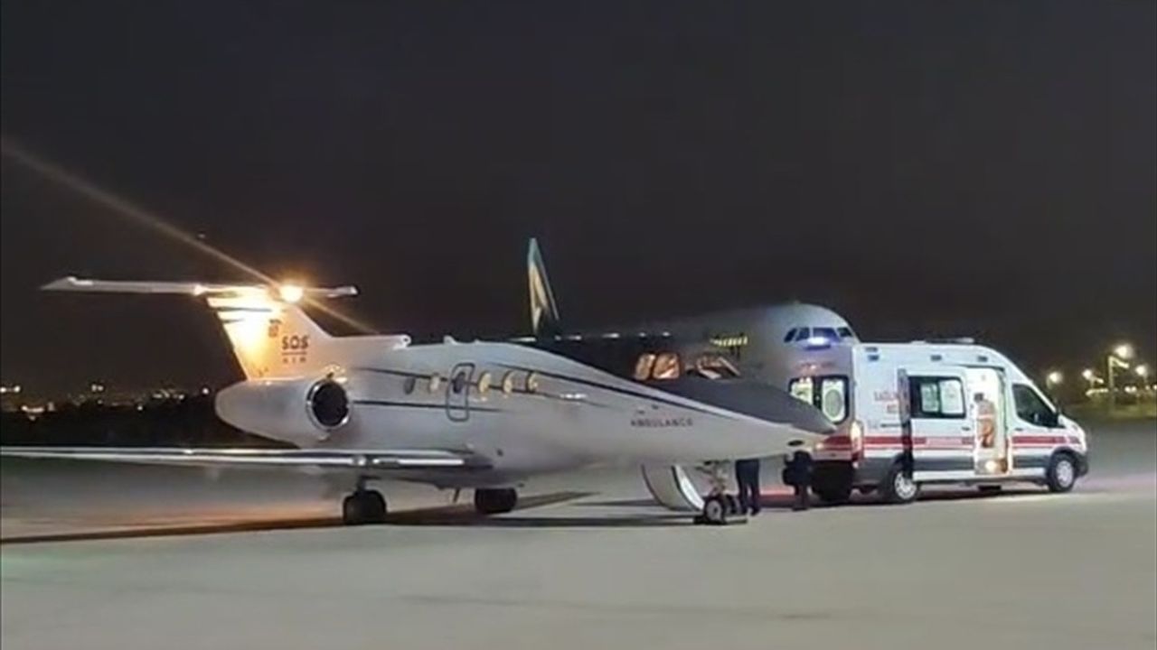 Batman'dan Ankara'ya ambulans uçakla sevk: 19 aylık bebek ve 20 yaşındaki genç hastaneye nakledildi