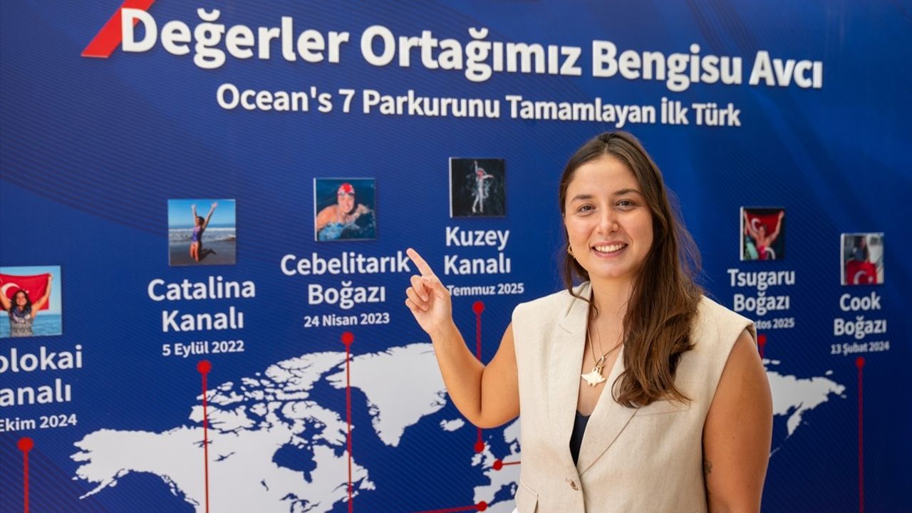 Bengisu Avcı, Okyanus Yedilisi'ni Tamamlayan İlk Türk Yüzücü Olarak Basınla Buluştu