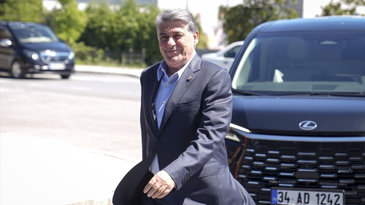 Beşiktaş Başkanı Serdal Adalı'dan TFF'ye Riva ziyareti: VAR incelemesi ve transfer vurgusu