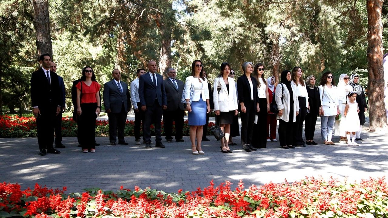 Bişkek'te 30 Ağustos Zafer Bayramı ve Türk Silahlı Kuvvetler Günü Törenle Kutlandı