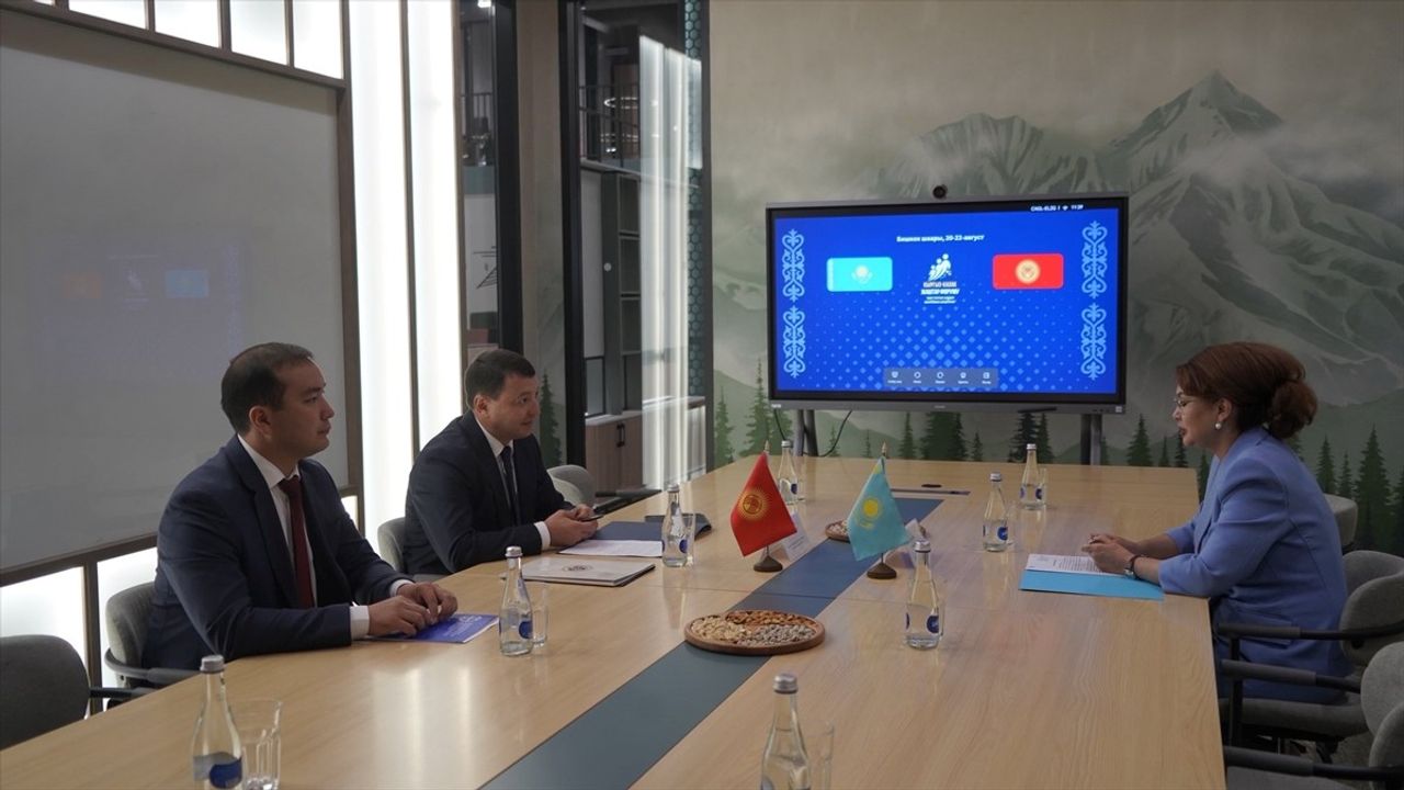 Bişkek ve Oş'ta Kırgız-Kazak kültürel ve diplomatik etkinlikleri gerçekleştirildi