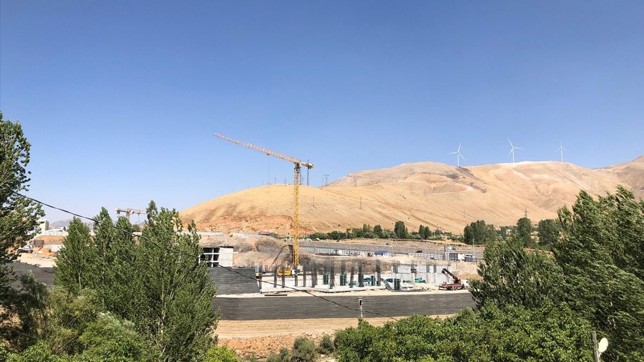 Bitlis Eren Üniversitesi'ne Resmi Gazete ile Tıp Fakültesi Kuruldu