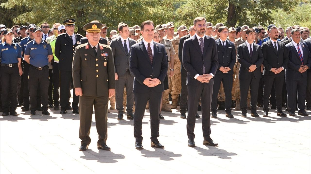 Bitlis'in Düşman İşgalinden Kurtuluşunun 109. Yıl Dönümü Coşkuyla Kutlandı