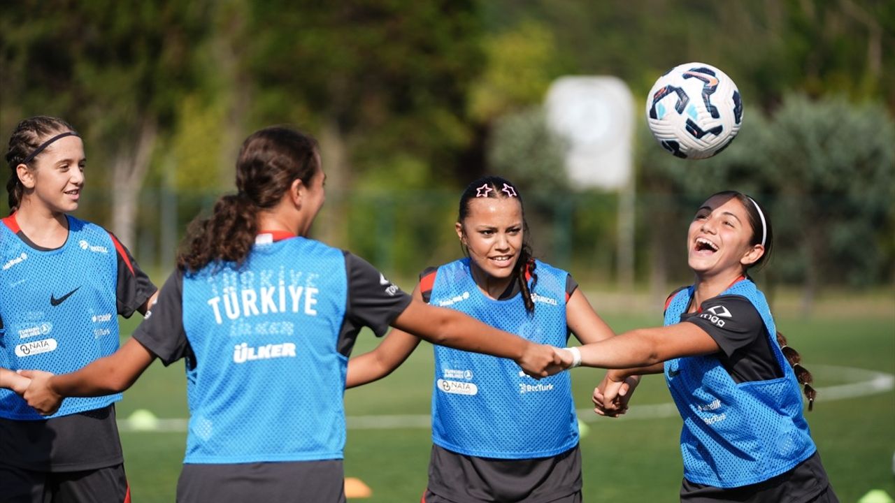 BtcTurk ile Yeni Nesil Sahada Projesi, Genç Sporcuları UEFA Gelişim Turnuvasına Hazırlıyor