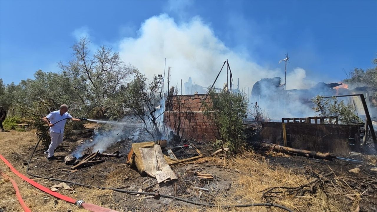 Bursa'da Bağ Evinde Çıkan Yangın Kontrol Altına Alındı