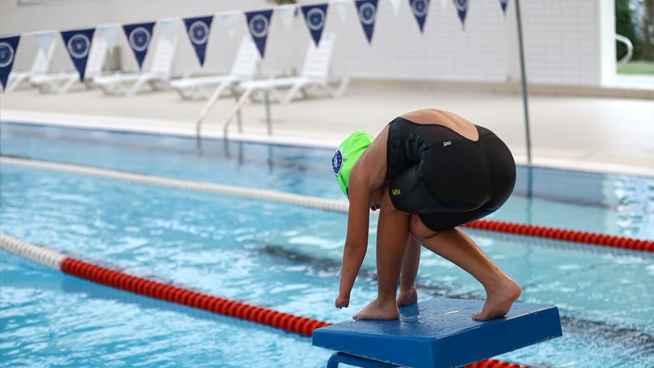 Bursa'da Engelli Yüzücüler Ulusal Başarılar Elde Ediyor