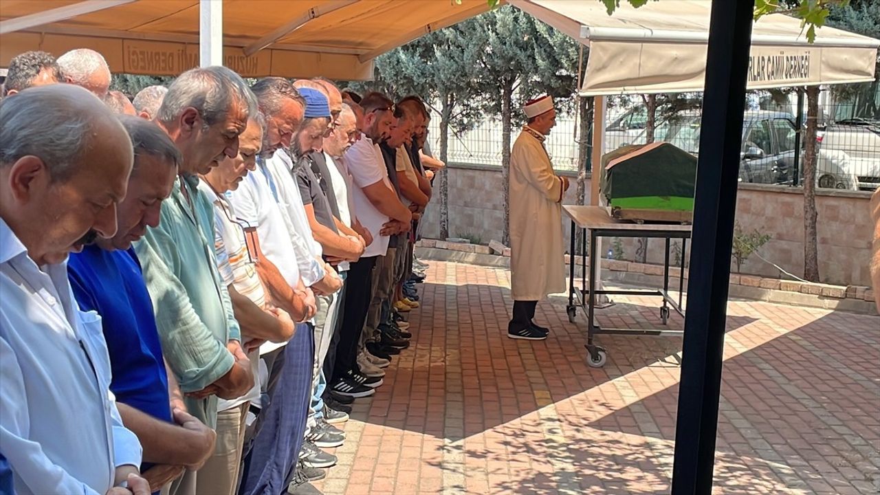 Bursa'da Motosiklet Kazası: Evlilik Hazırlığı Yapan Genç Hayatını Kaybetti