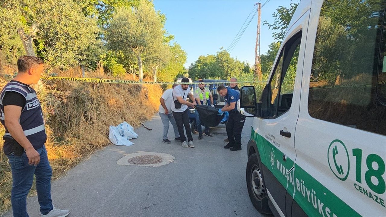 Bursa'nın Orhangazi İlçesinde Bir Kişi Yolda Ölü Bulundu