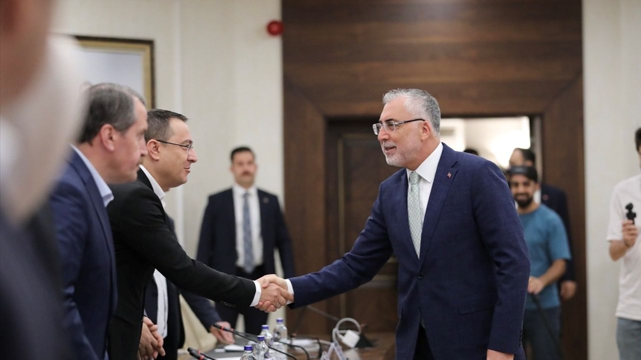 Çalışma Bakanı Işıkhan'dan 8. Dönem Toplu Sözleşme Görüşmeleri Açıklaması
