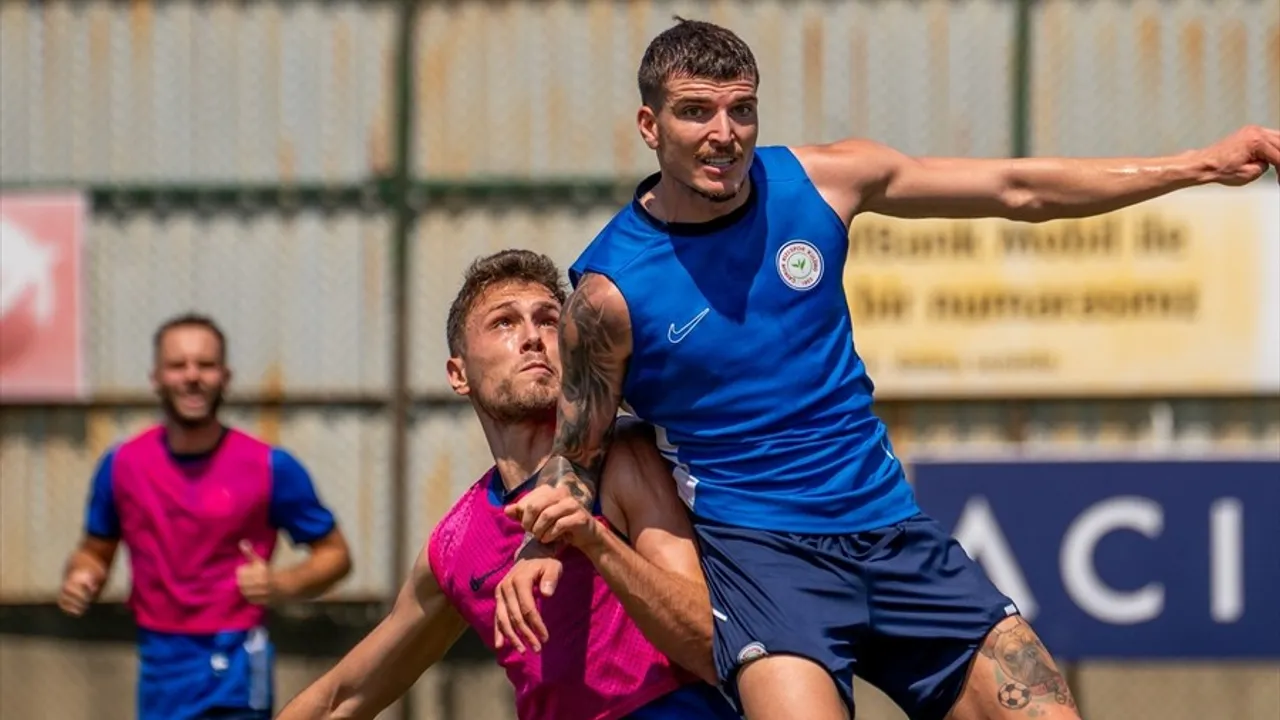 Çaykur Rizespor, Alanyaspor maçı öncesi Mehmet Cengiz Tesisleri'nde hazırlıklarını sürdürdü