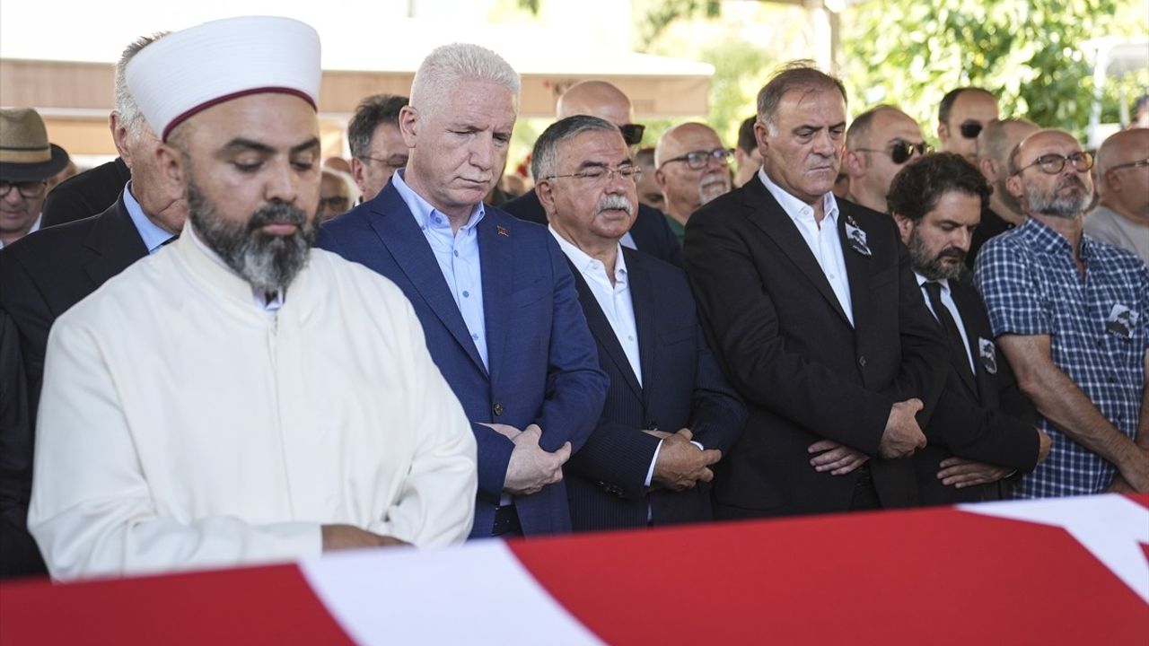 ÇEKÜL Kurucu Başkanı Prof. Dr. Metin Sözen Son Yolculuğuna Uğurlandı