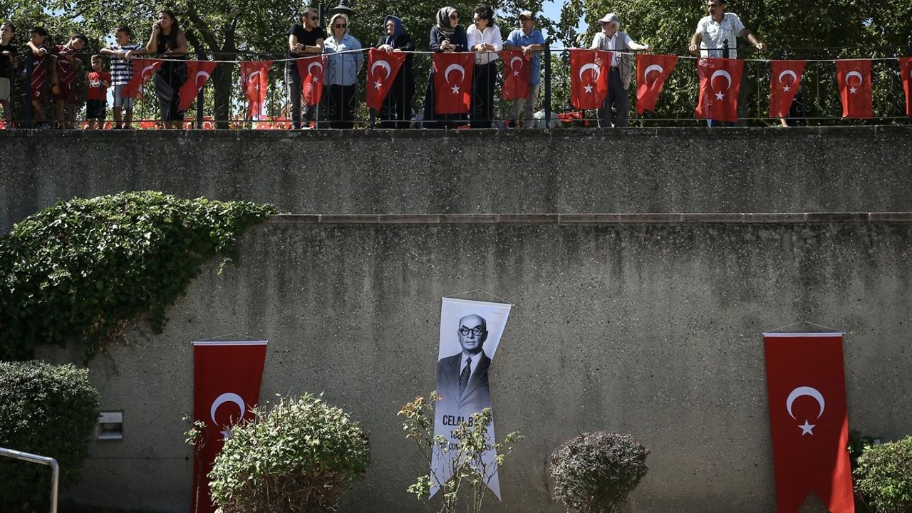 Celal Bayar, vefatının 39. yılında Gemlik'teki kabri başında anıldı