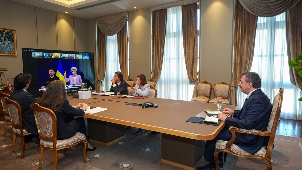 Cevdet Yılmaz, Cumhurbaşkanı Erdoğan'ı temsilen Gönüllüler Koalisyonu Liderler Toplantısı'na katıldı