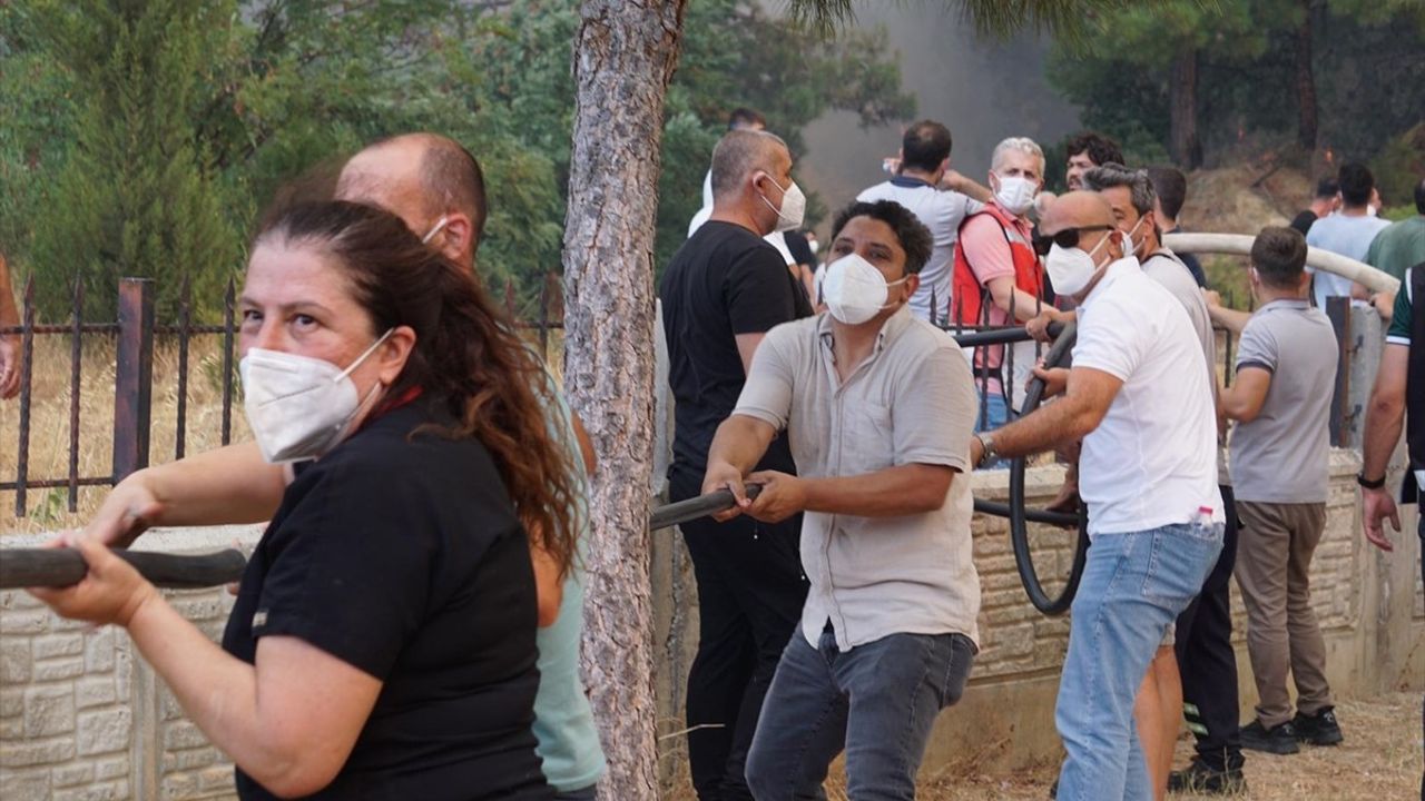ÇOMÜ Rektörlüğü'nden Orman Yangını Açıklaması: Terzioğlu Yerleşkesi Güvenli