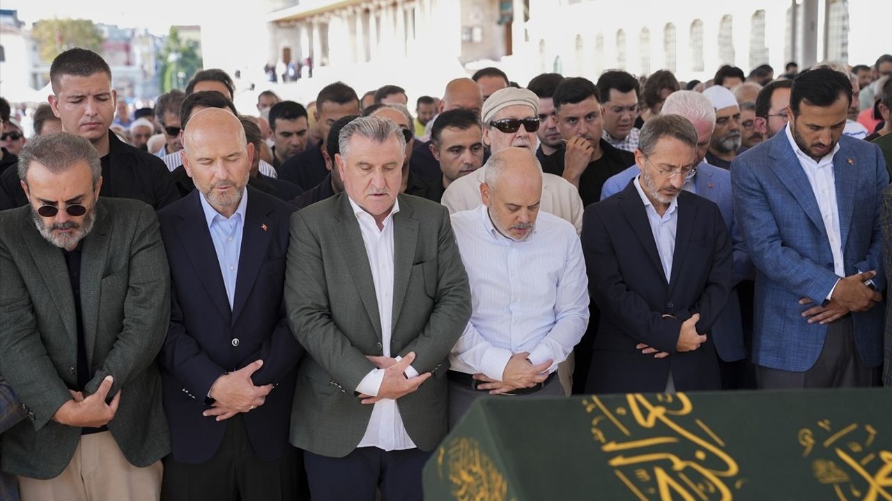 Cumhurbaşkanı Başdanışmanı Kılıç'ın kayınpederi Ahmet İlhan Kefeli İstanbul'da toprağa verildi