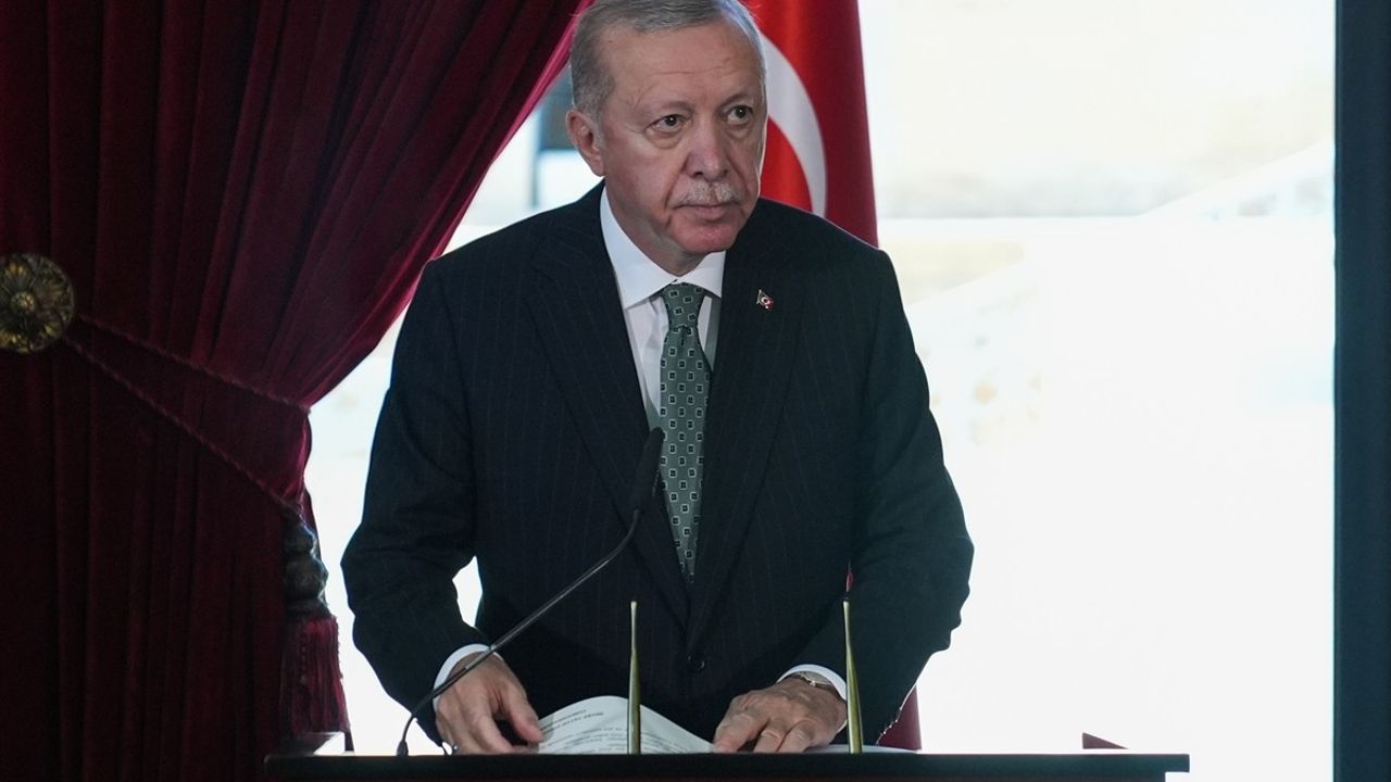 Cumhurbaşkanı Erdoğan başkanlığındaki devlet erkanı Anıtkabir'i ziyaret etti