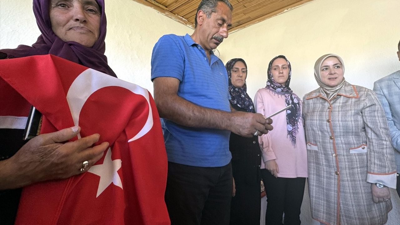 Cumhurbaşkanı Erdoğan'ın 'Terörsüz Türkiye' Mektubu Şehit Annelerine Ulaştı