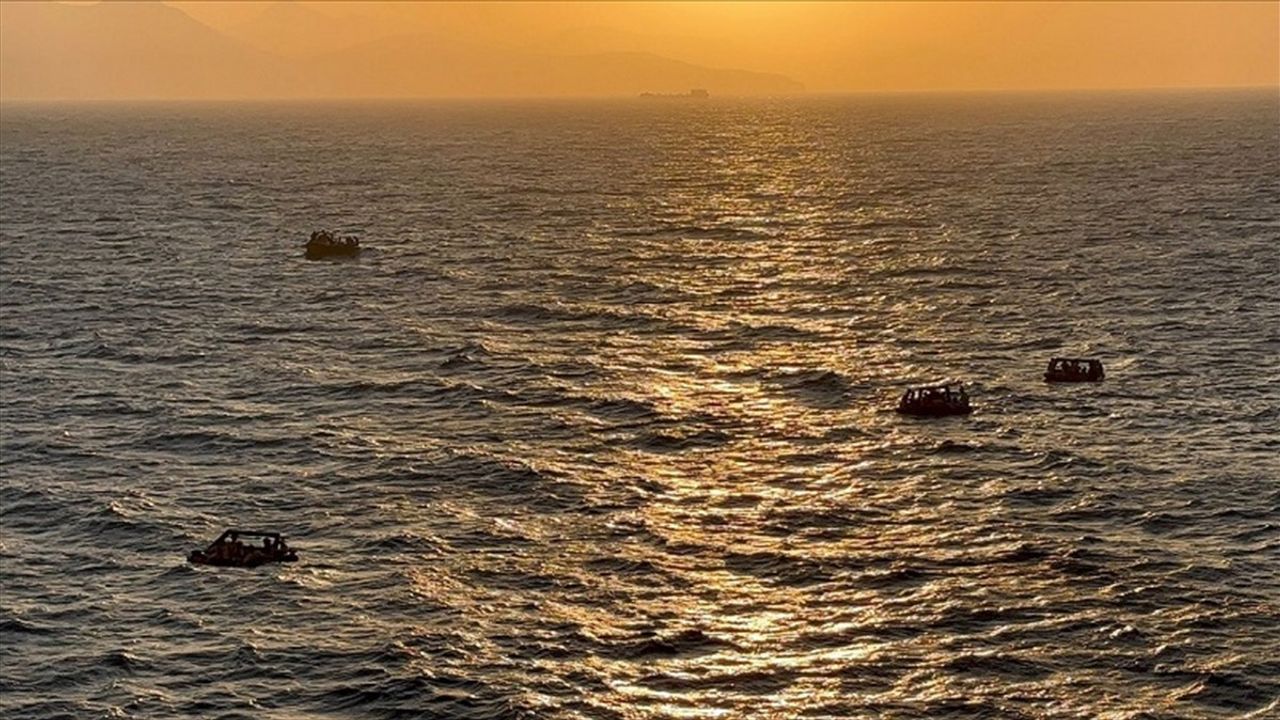 Datça açıklarında 86 düzensiz göçmen kurtarıldı, 2 şüpheli gözaltına alındı