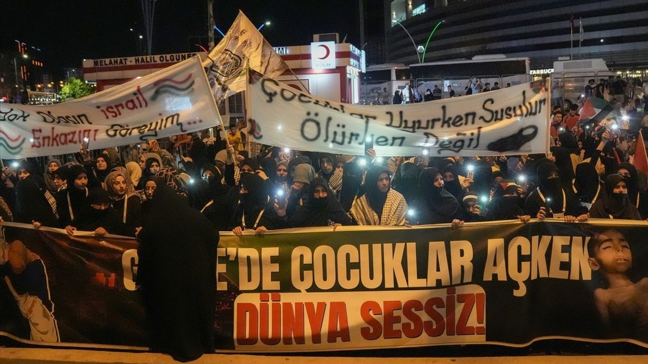 Diyarbakır'da Filistin İçin Protesto Gösterisi