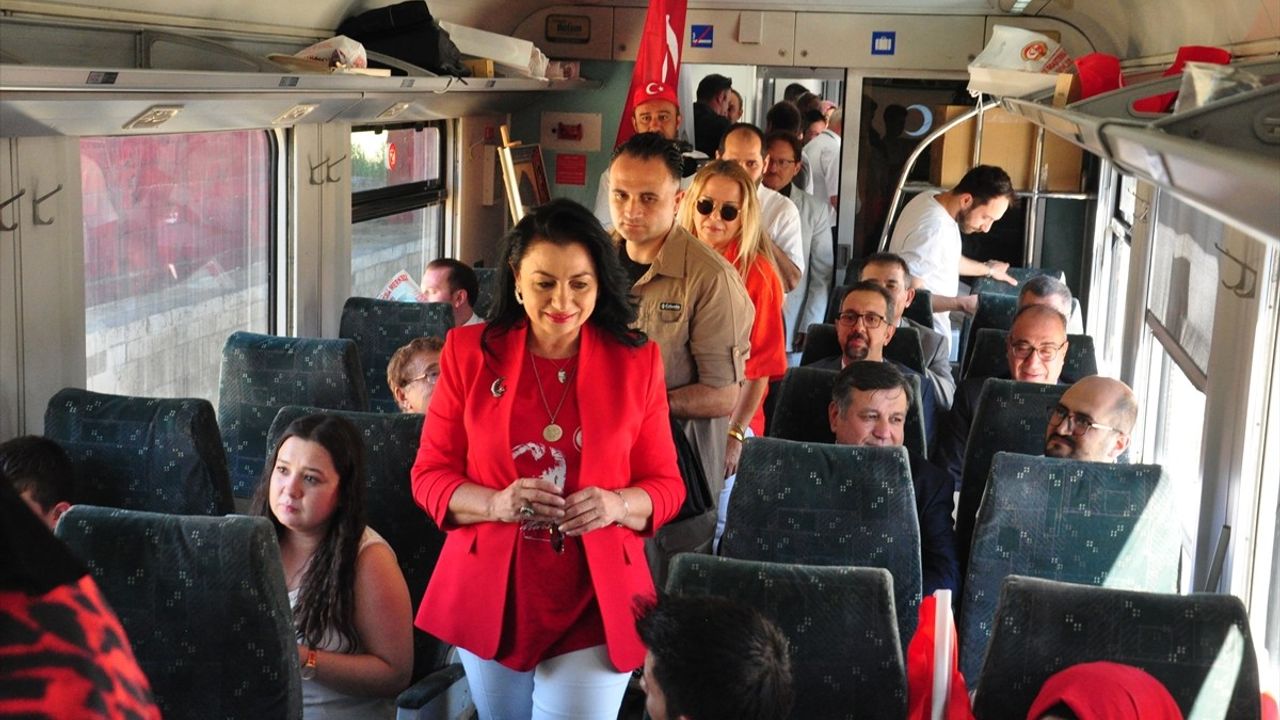 DPÜ, 103. yılda Afyonkarahisar–Dumlupınar tren yolculuğunda Büyük Zafer'i anlattı