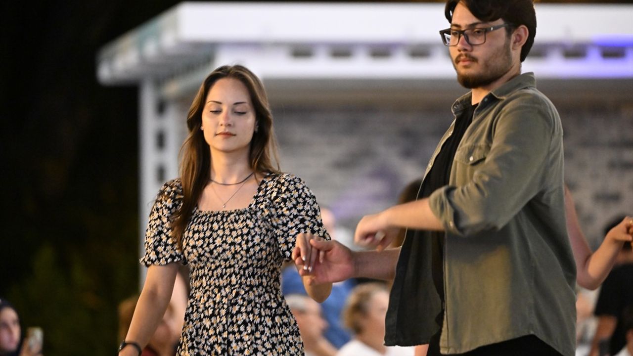 Düzce'de 1. Kafkas Şenliği Gerçekleştirildi