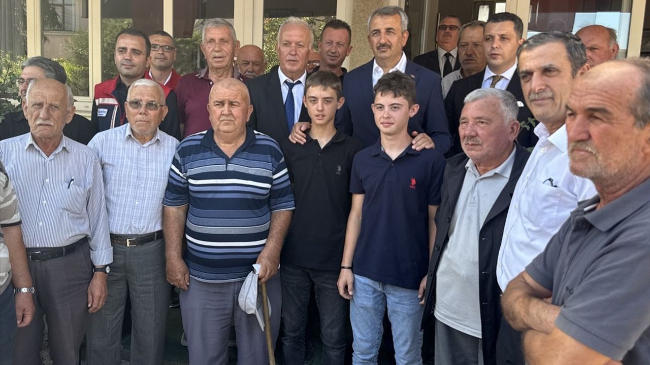 Edirne Valisi Yunus Sezer, Osmanlı köyündeki ikizlerin düve ve mera taleplerine proje desteği verdi