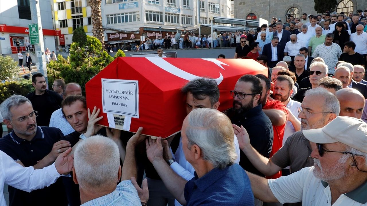 Eski Bakan Mustafa Demir için Samsun'da Cenaze Töreni Düzenlendi