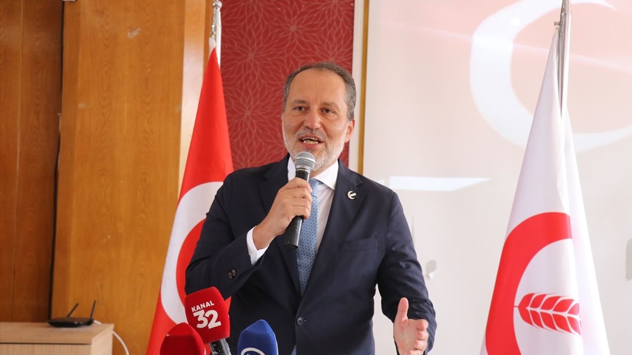 Fatih Erbakan: Türkiye'de 14 milyon işsiz, paylaşımda adalet sağlanmalı — Yeniden Refah'ın Isparta kongresi