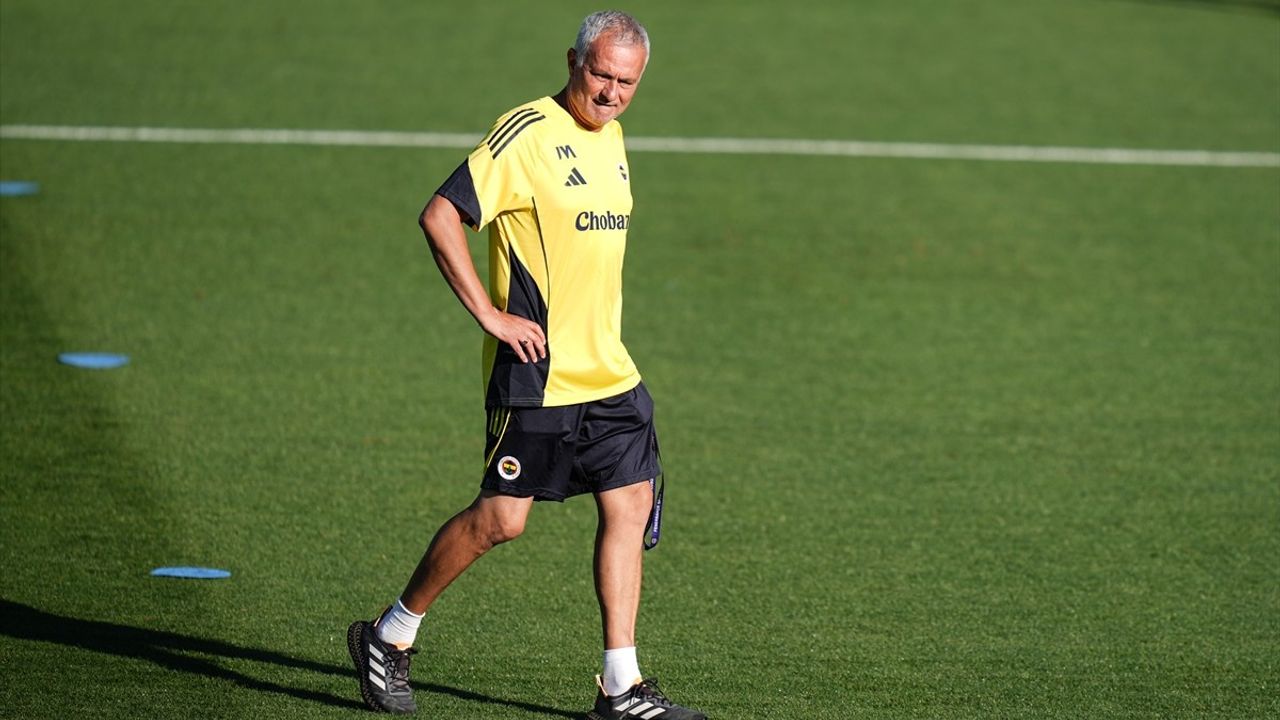 Fenerbahçe Feyenoord Maçına Hazırlıklarını Tamamladı