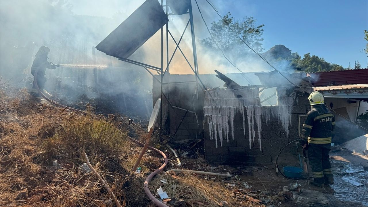 Fethiye'de tartışma sonrası çıkan yangında uyuşturucu bağımlısı olduğu öne sürülen genç gözaltına alındı