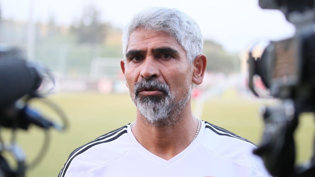 Gaziantep FK Teknik Direktörü İsmet Taşdemir, Galatasaray Maçına Hazırlanıyor