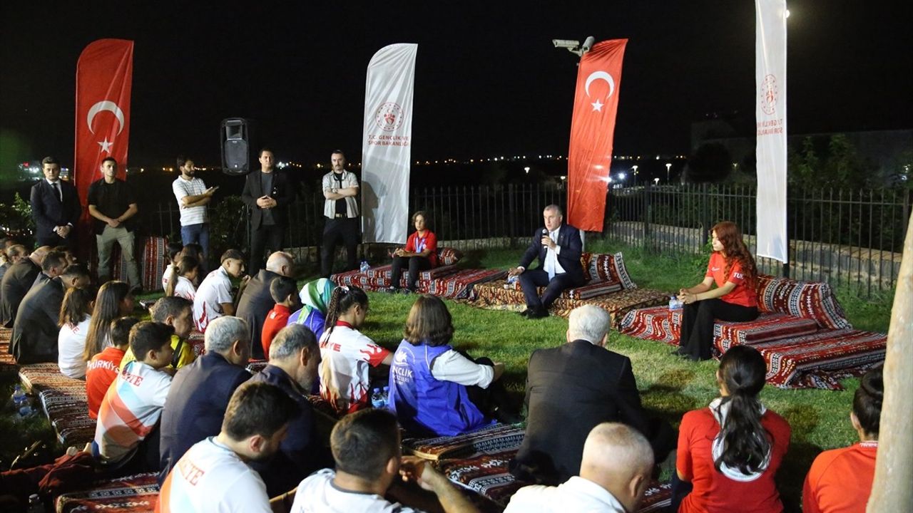 Gençlik ve Spor Bakanı Bak, Diyarbakır'da Gençlik Buluşması'na Katıldı