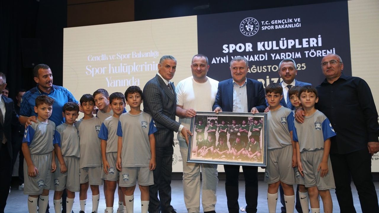 Gençlik ve Spor Bakanı Bak, Rize'de Sporun Önemi Üzerine Konuştu