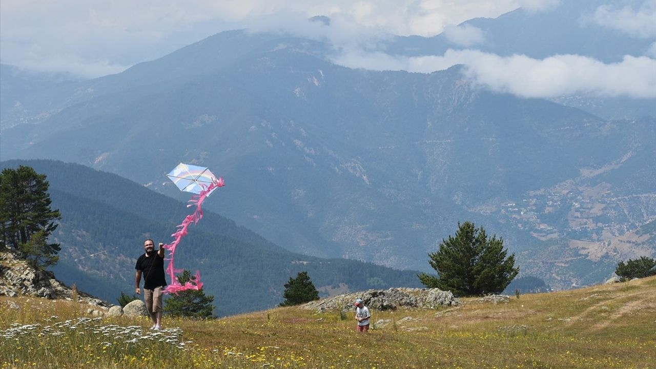 Gümüşhane'de Saranoy Yaylası Şenliği Coşku İçinde Gerçekleştirildi