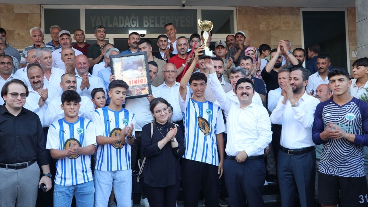 Hatay'da 23. Geleneksel Yayladağı Kültür Sanat ve Aba Güreşi Festivali başladı