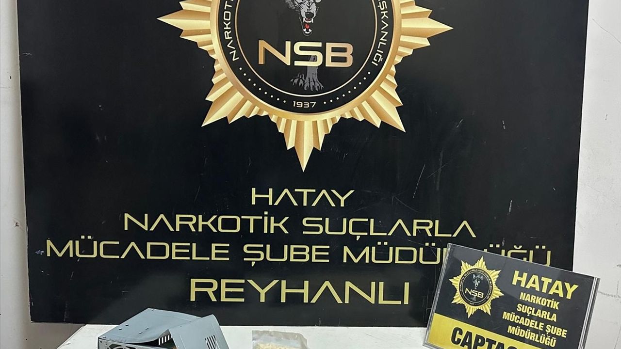 Hatay'da Bilgisayar Fanına Gizlenmiş Uyuşturucu Haplarla İlgili Tutuklama