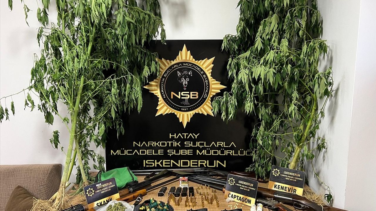 Hatay'da Göze Çarpan Silah ve Uyuşturucu Ele Geçirildi