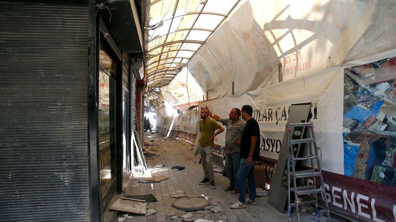 Hatay'daki Tarihi Uzun Çarşı'da Restorasyon Çalışmaları Devam Ediyor