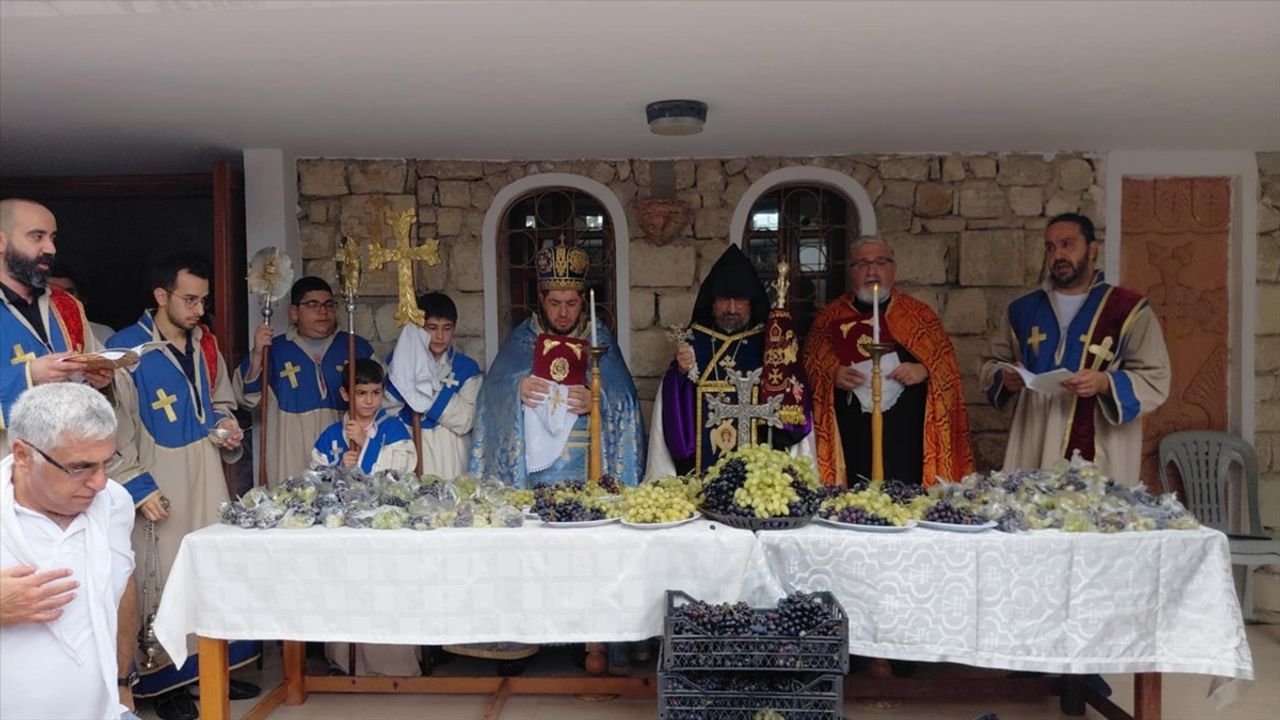 Hatay Samandağ'da Meryem Ana Yortusu ve Üzüm Bayramı kutlandı