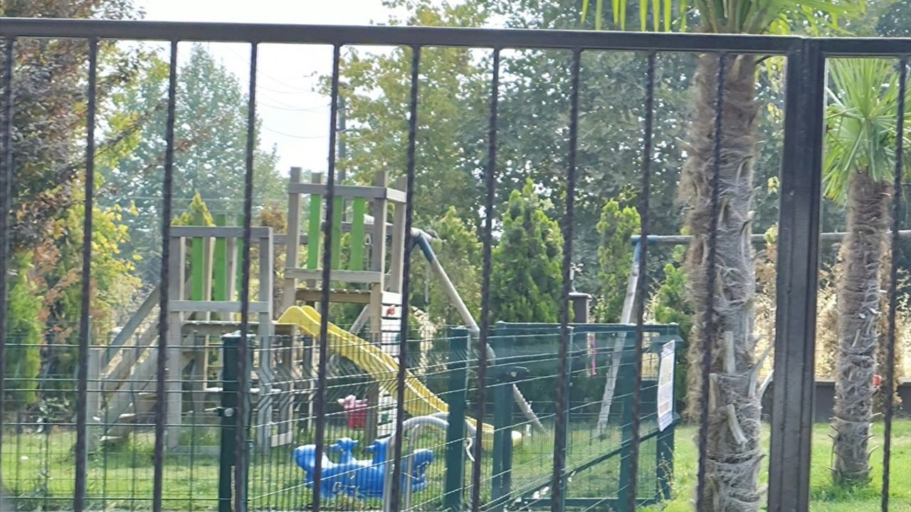 İnegöl'de Kreş Havuzuna Düşen 4 Yaşındaki Berra Dizi Tedavi Sırasında Yaşamını Yitirdi