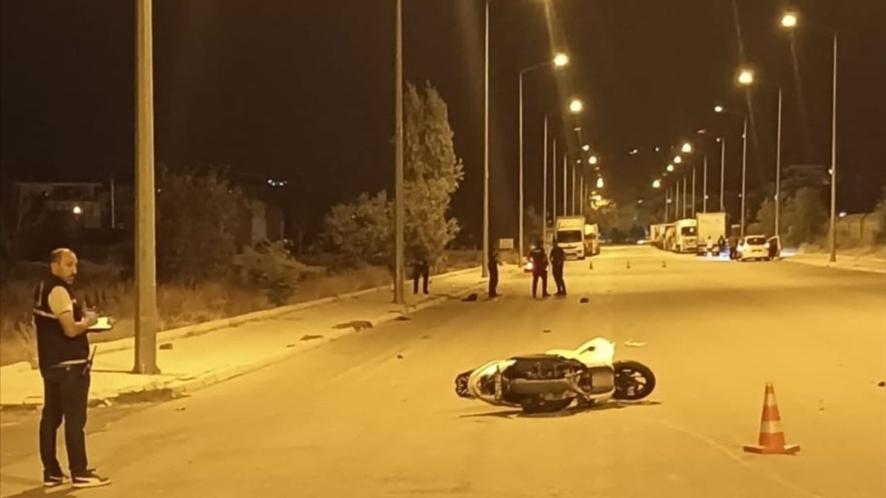 Isparta'da iki motosiklet çarpıştı: 2 kişi yaşamını yitirdi, 1 yaralı