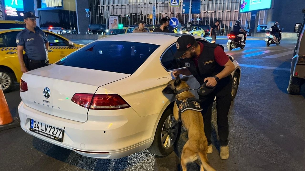 İstanbul'da Helikopter Destekli Huzur Uygulaması Gerçekleştirildi