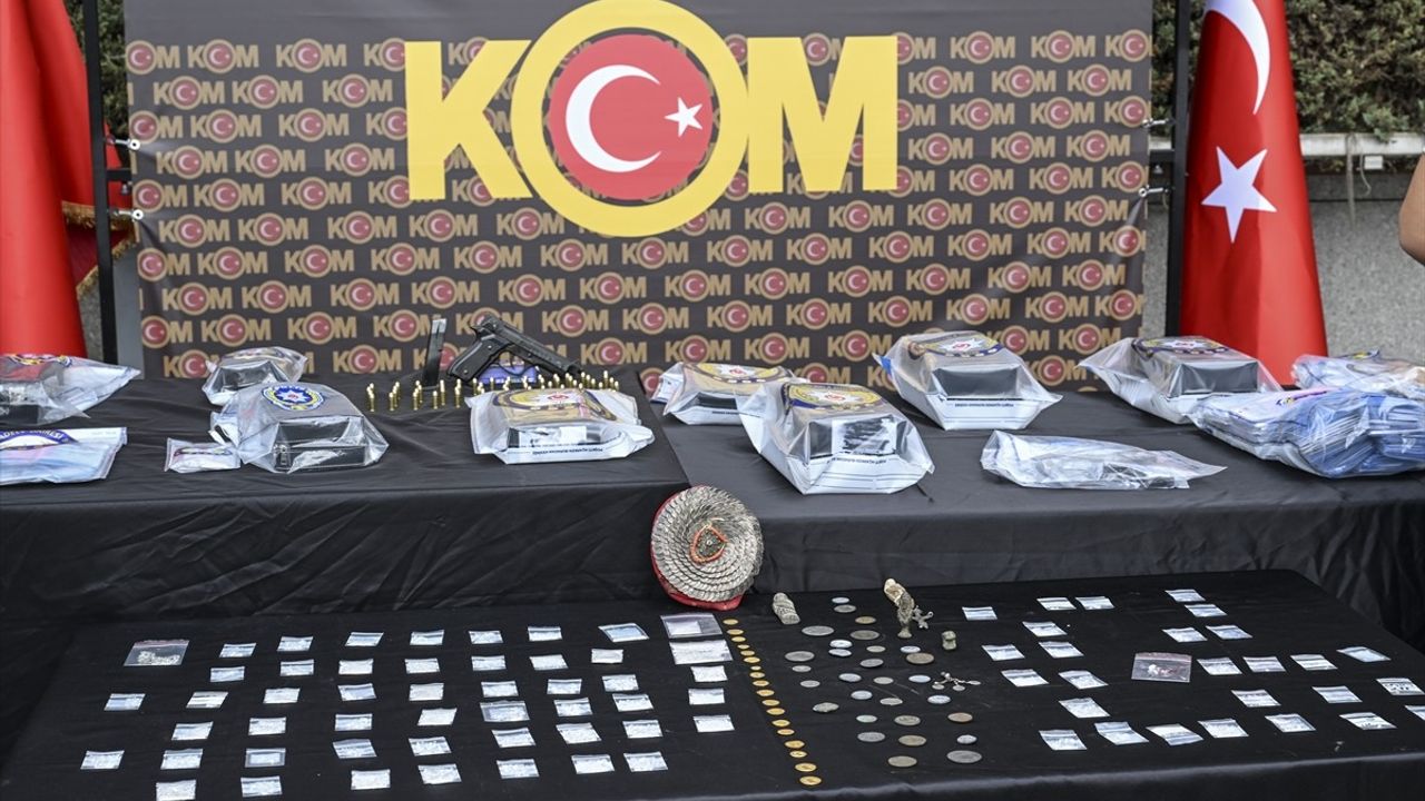 İstanbul'da kaçak değerli taş operasyonu: 43 şüpheli adliyeye sevk edildi