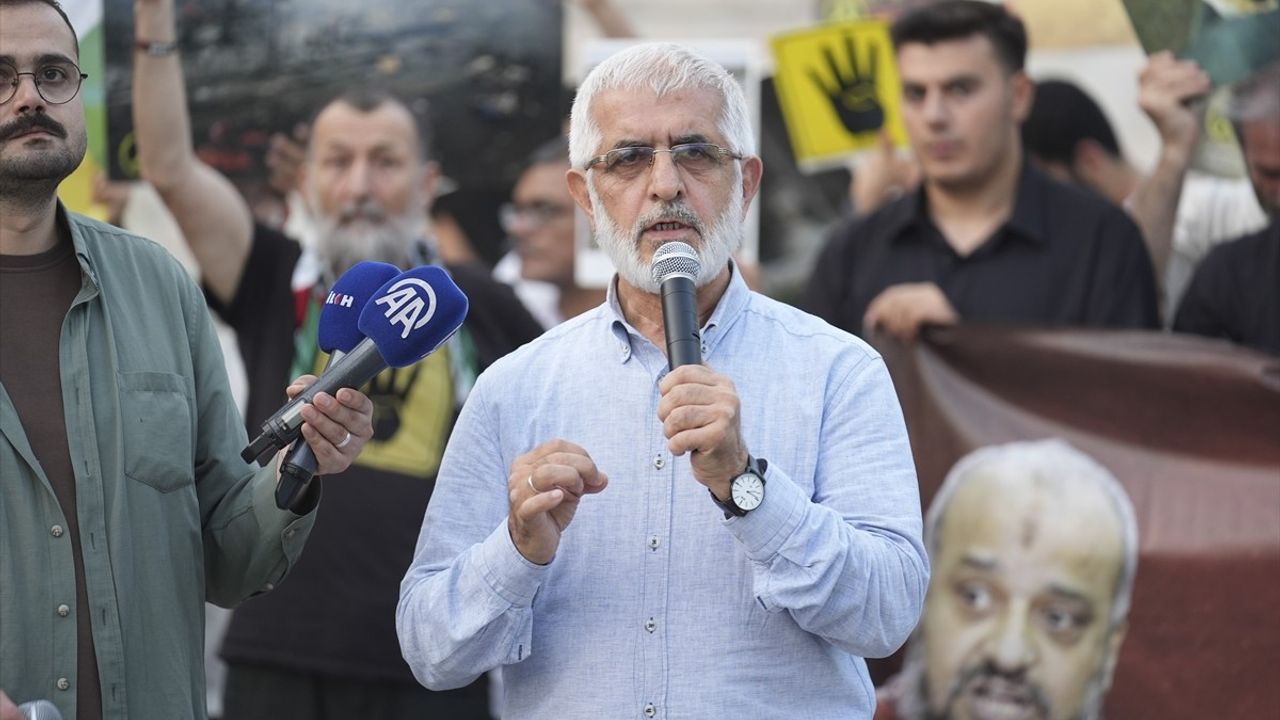 İstanbul'da Rabia Katliamı'nın 12. Yılı Anma Etkinliği