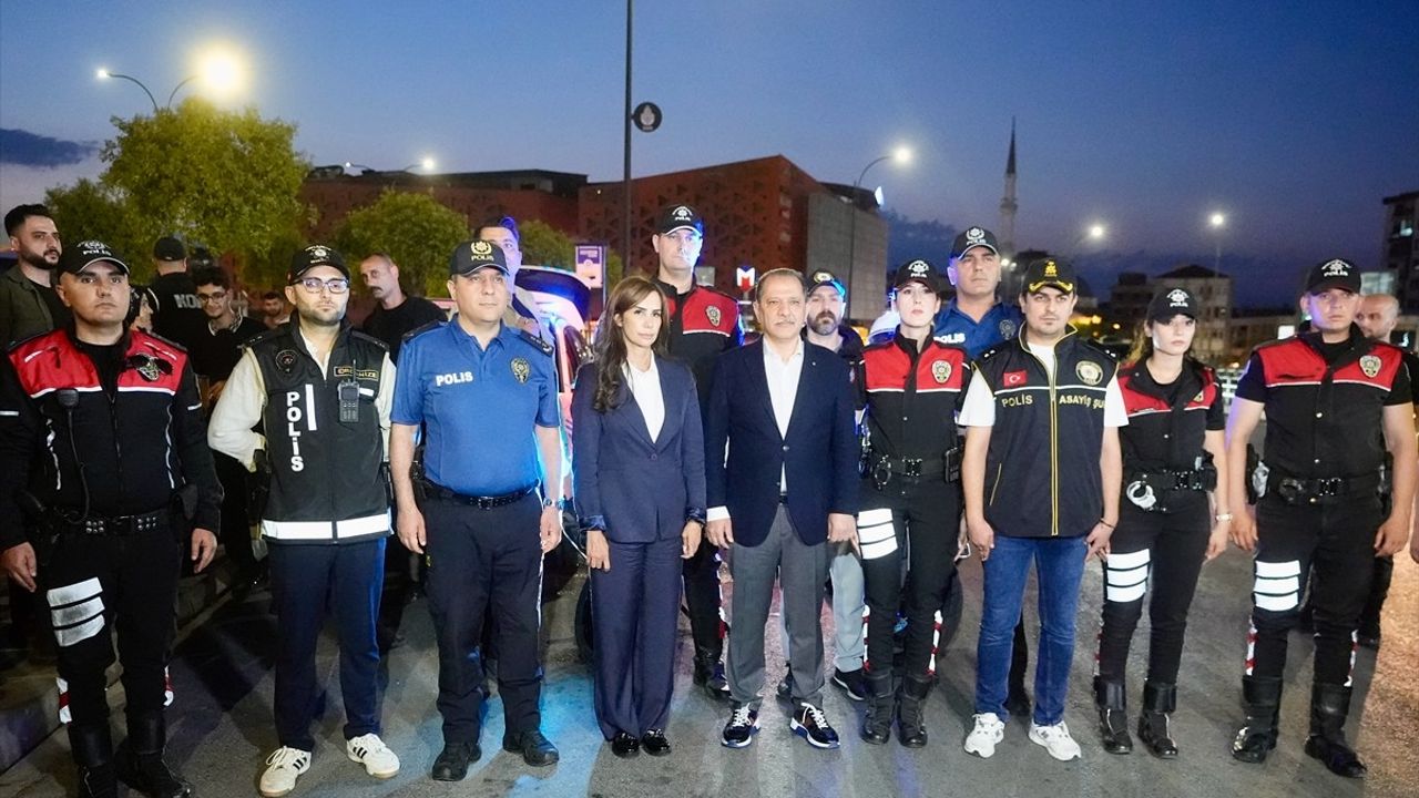 İstanbul Emniyet Müdürü Selami Yıldız, Huzur İstanbul Uygulamasını Denetledi