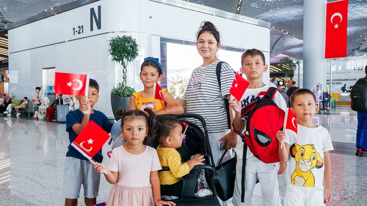 İstanbul Havalimanı'nda 30 Ağustos Zafer Bayramı'nın 103. yıl dönümü kutlandı