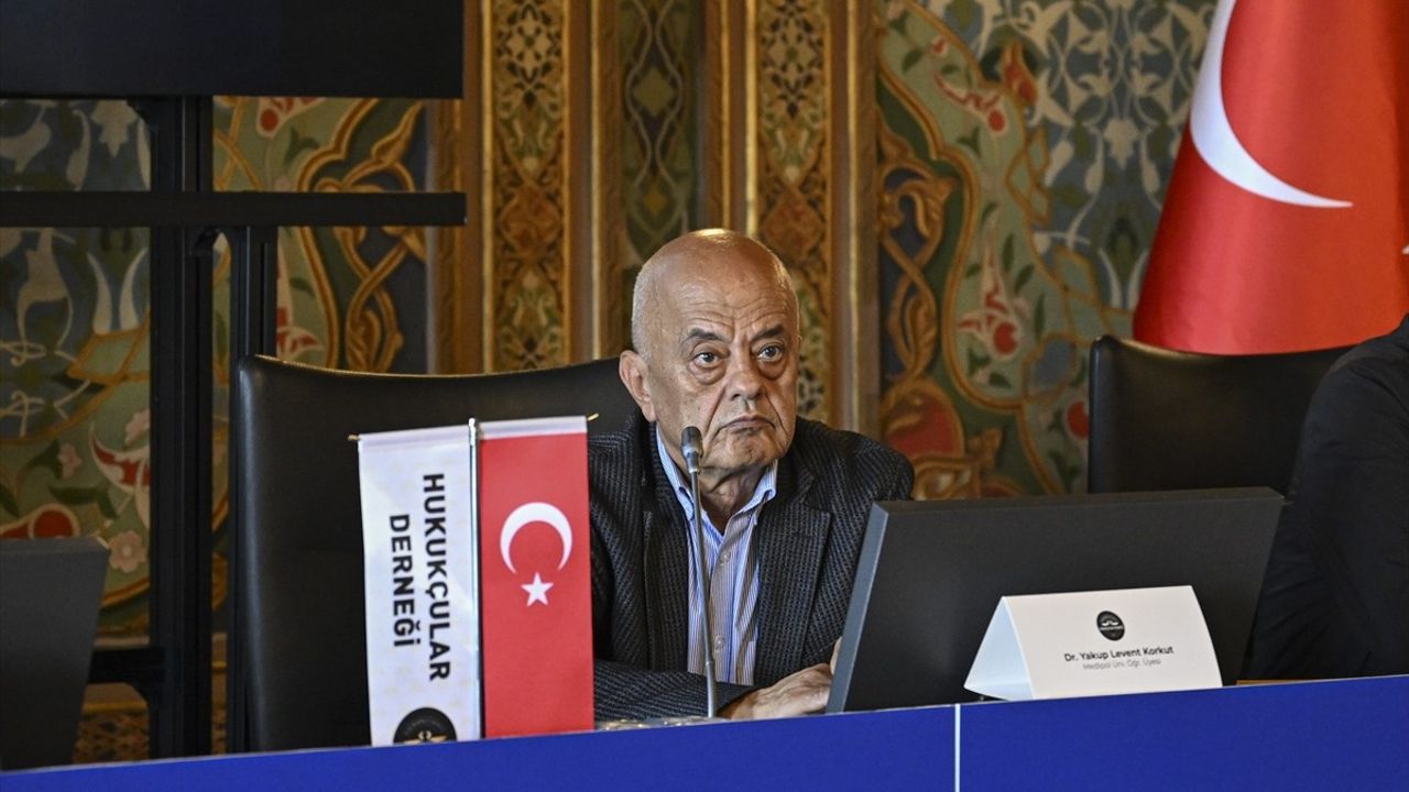 İstanbul Üniversitesi'nde 'Terörsüz Türkiye ve Hukuk' Paneli Gerçekleşti