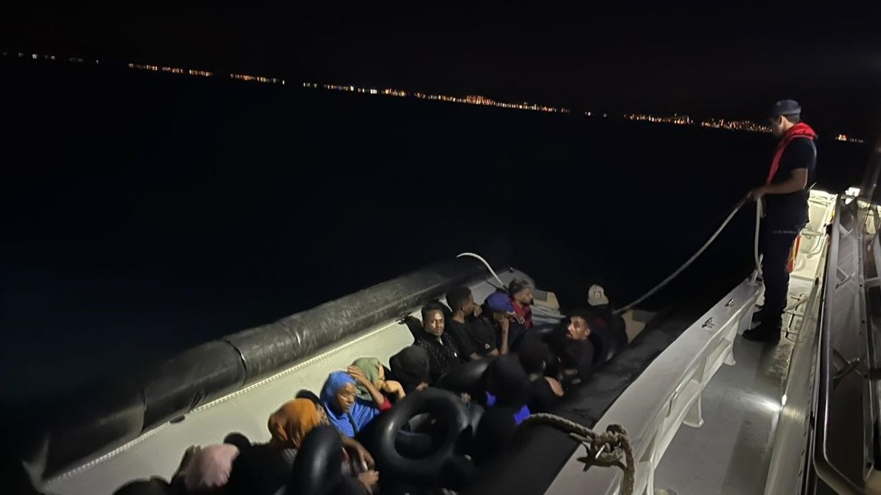 İzmir’de 83 Düzensiz Göçmen Yakalandı