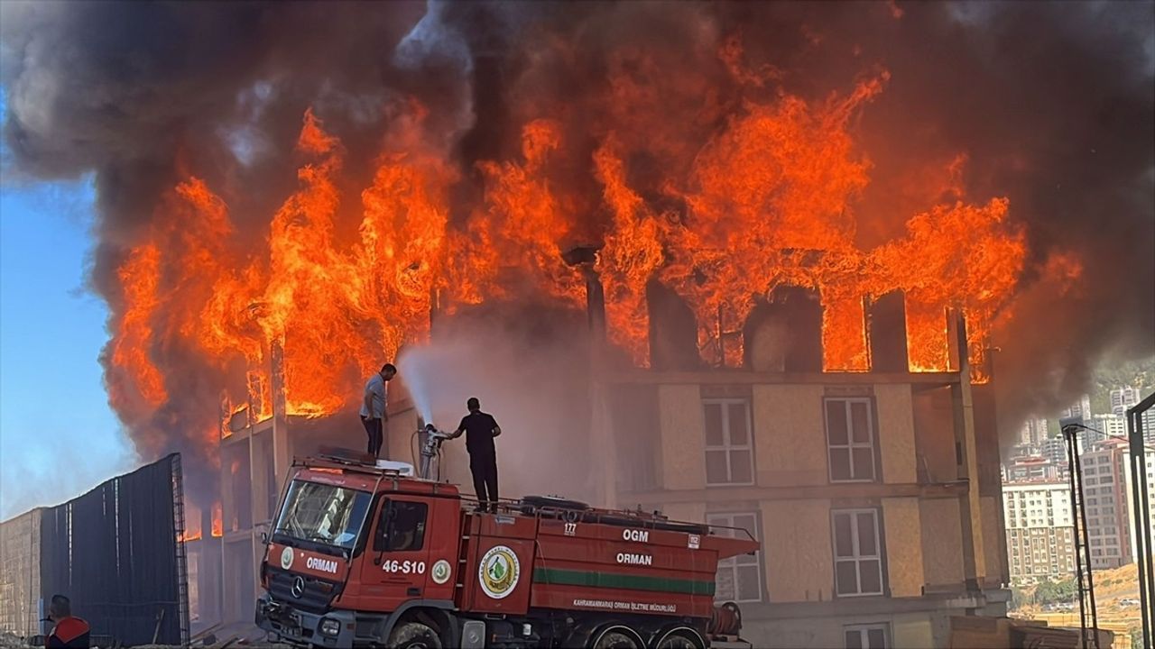 Kahramanmaraş'ta Orman Lojmanında Yangın: Müdahale Sürüyor